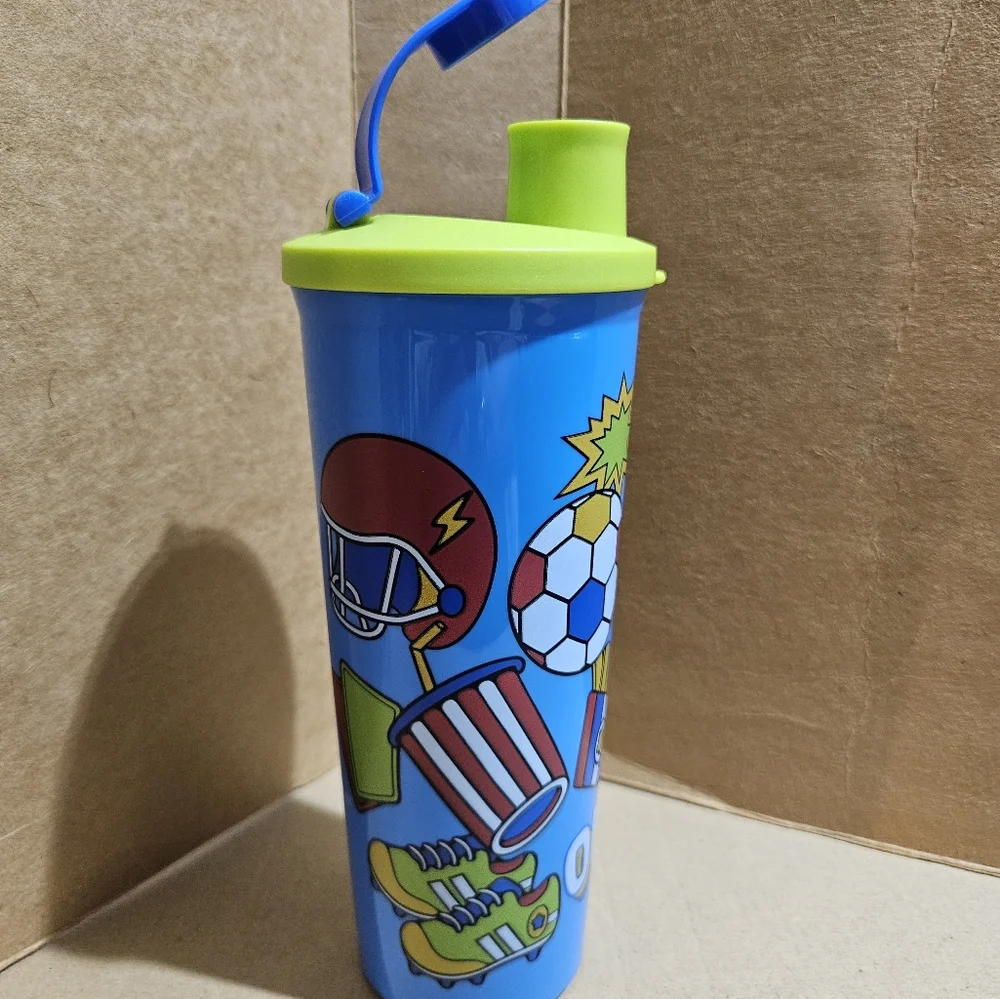 Tupperware Sports Set - Picture 9 of 10